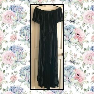 NEW! Black on/off shoulders, high low midi dress. XL